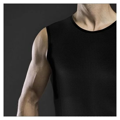GripGrab Ultralight Sleeveless Mesh Baselayer Black 4 GripGrab Ultralight Sleeveless Mesh Baselayer Black – Bild 2