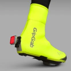 GripGrab Arctic Wasserdichter Deep Winter Hi-Vis Überschuhe - Yellow Hi-Vis -Gripgrab gripgrab arctic waterproof deep winter hi vis shoe cover yellow hi vis 13 1094082
