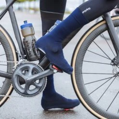 GripGrab Flandrien Wasserdichte Gestrickte Rennrad Überschuhe - Navy Blue 32 GripGrab Flandrien Wasserdichte Gestrickte Rennrad Überschuhe - Navy Blue -Gripgrab gripgrab flandrien waterproof knitted road shoe covers navy blue 11 1094273