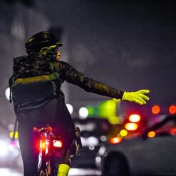 GripGrab Hi-Vis Cycling Essentials Geschenkset - Yellow Hi-Vis -Gripgrab gripgrab hi vis cycling essentials giftbox yellow hi vis 4 1078507