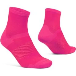 GripGrab Lightweight Airflow Short Socken - Pink Hi-Vis