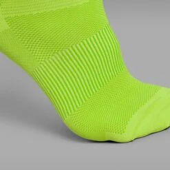 GripGrab Lightweight Airflow Short Socken - Yellow Hi-Vis -Gripgrab gripgrab lightweight airflow short socks yellow hi vis 12 1183666