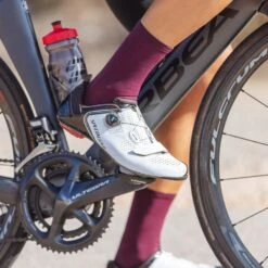 GripGrab Lightweight Airflow Socken - Dark Red -Gripgrab gripgrab lightweight airflow socks dark red 5 1184924