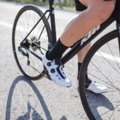 GripGrab Lightweight SL Sommer Socken 3er Pack - Schwarz 28 GripGrab Lightweight SL Sommer Socken 3er Pack - Schwarz -Gripgrab gripgrab lightweight sl summer socks 3 pack black 14 1386092