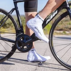 GripGrab RaceAero Leichter Lycra Überschuhe - White -Gripgrab gripgrab raceaero lightweight lycra shoe covers white 7 1200667