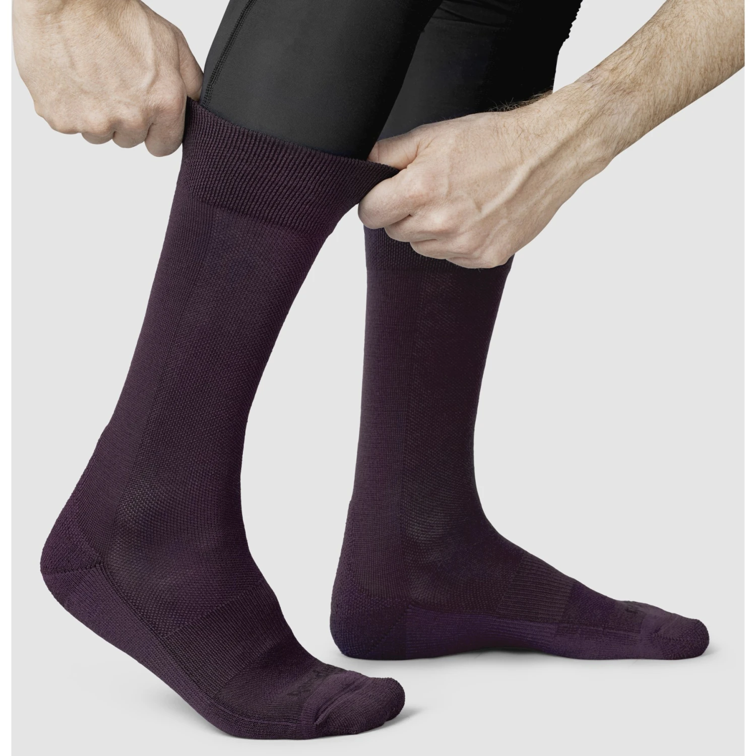 GripGrab Alpine Merino High Cut Winter Fahrradsocken - Dark Red 8 GripGrab Alpine Merino High Cut Winter Fahrradsocken - Dark Red – Bild 6