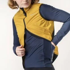 GripGrab Damen WindBuster Winddichte Leichte Weste - Mustard Yellow 24 GripGrab Damen WindBuster Winddichte Leichte Weste - Mustard Yellow -Gripgrab gripgrab womens windbuster windproof lightweight vest mustard yellow 17 1558165